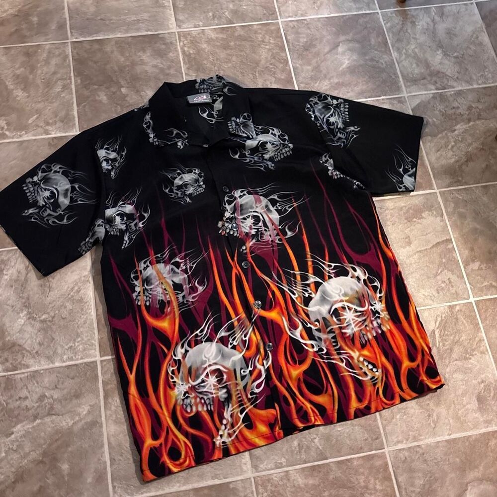 Y2K black button up shirt with silver skulls and flames, size m, no flaws!